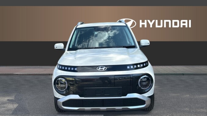 Hyundai INSTER 85kW 02 49kWh 5dr Auto Electric Hatchback - Image 3